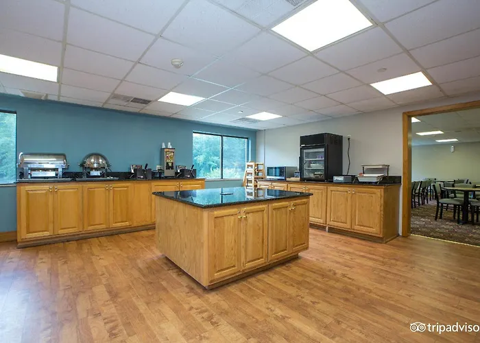 Country Inn & Suites By Radisson, Williamsburg East Busch Gardens , Va